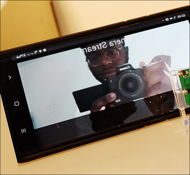 Espionné par la caméra d'un téléphone