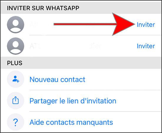 Cliquez sur Inviter et le message pre-ecrit invite la personne rejoindre WhatsApp