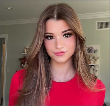 Portrait de Brooke Monk : Plus qu'une TikTokeuse, une Inspiration