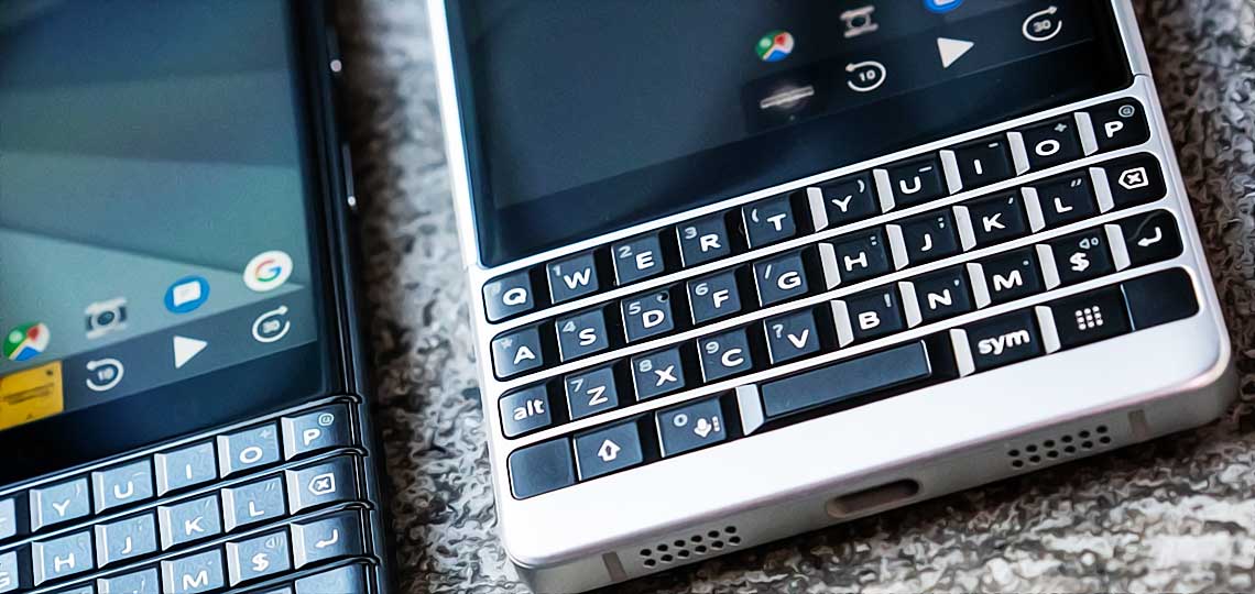 Smartphones avec claviers QWERTY physiques - telephones blackberry avec clavier physique