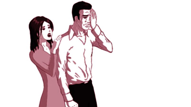 homme desole console par sa femme